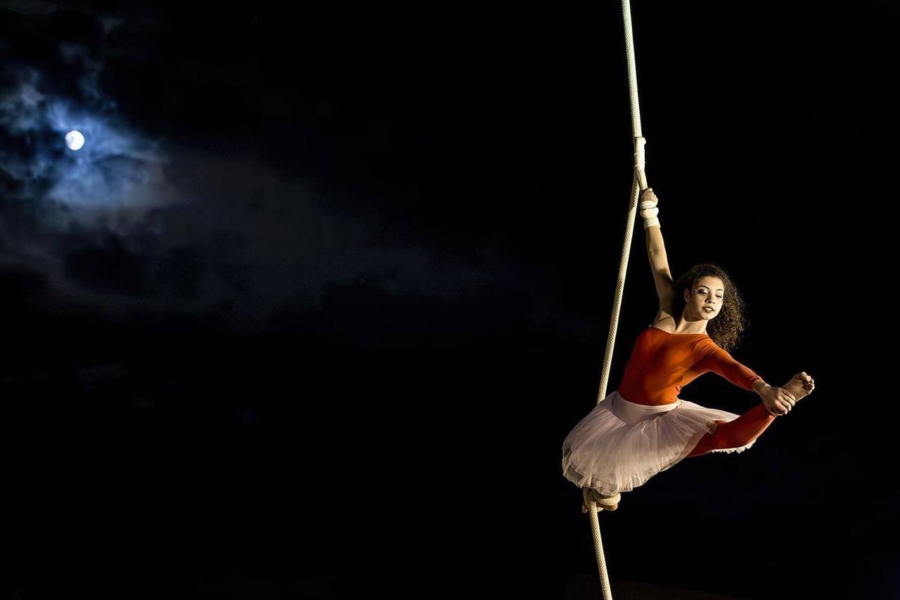 Ragazza sulla fune – foto di Stefano Russu